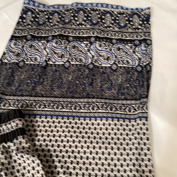 Women’s long Nylon pants size small/medium black white blue pattern drawstring - Picture 5 of 10